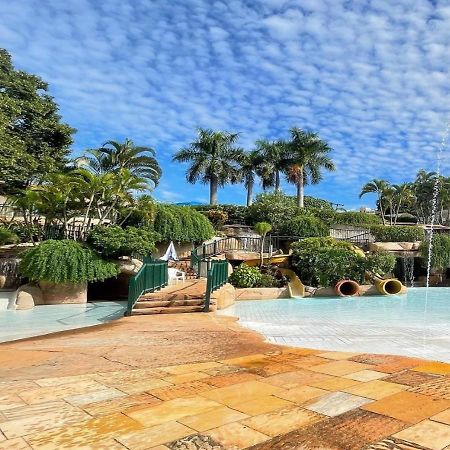 Villas Diroma Com Um Dia No Acqua Park, Splash E Slide Калдас Новас Екстериор снимка