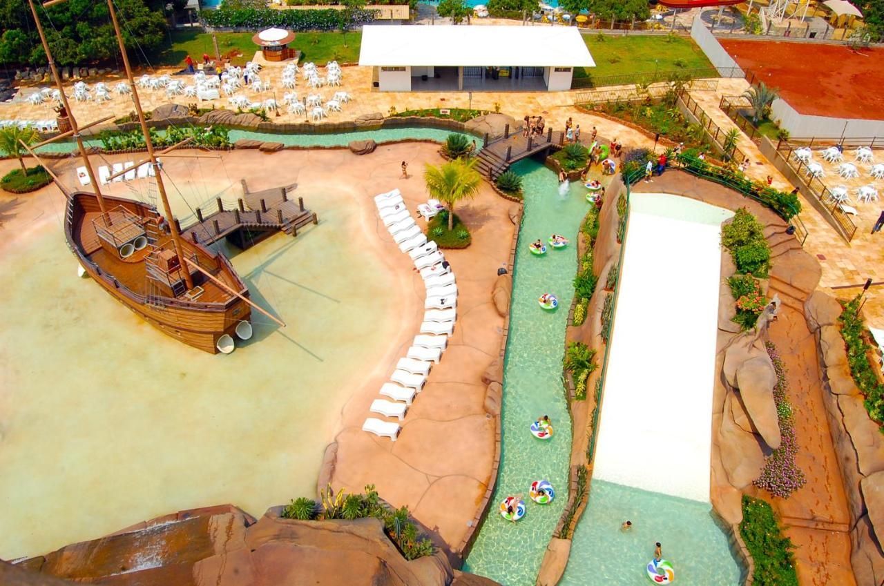 Villas Diroma Com Um Dia No Acqua Park, Splash E Slide Калдас Новас Екстериор снимка