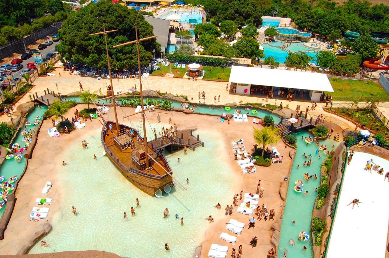 Villas Diroma Com Um Dia No Acqua Park, Splash E Slide Калдас Новас Екстериор снимка