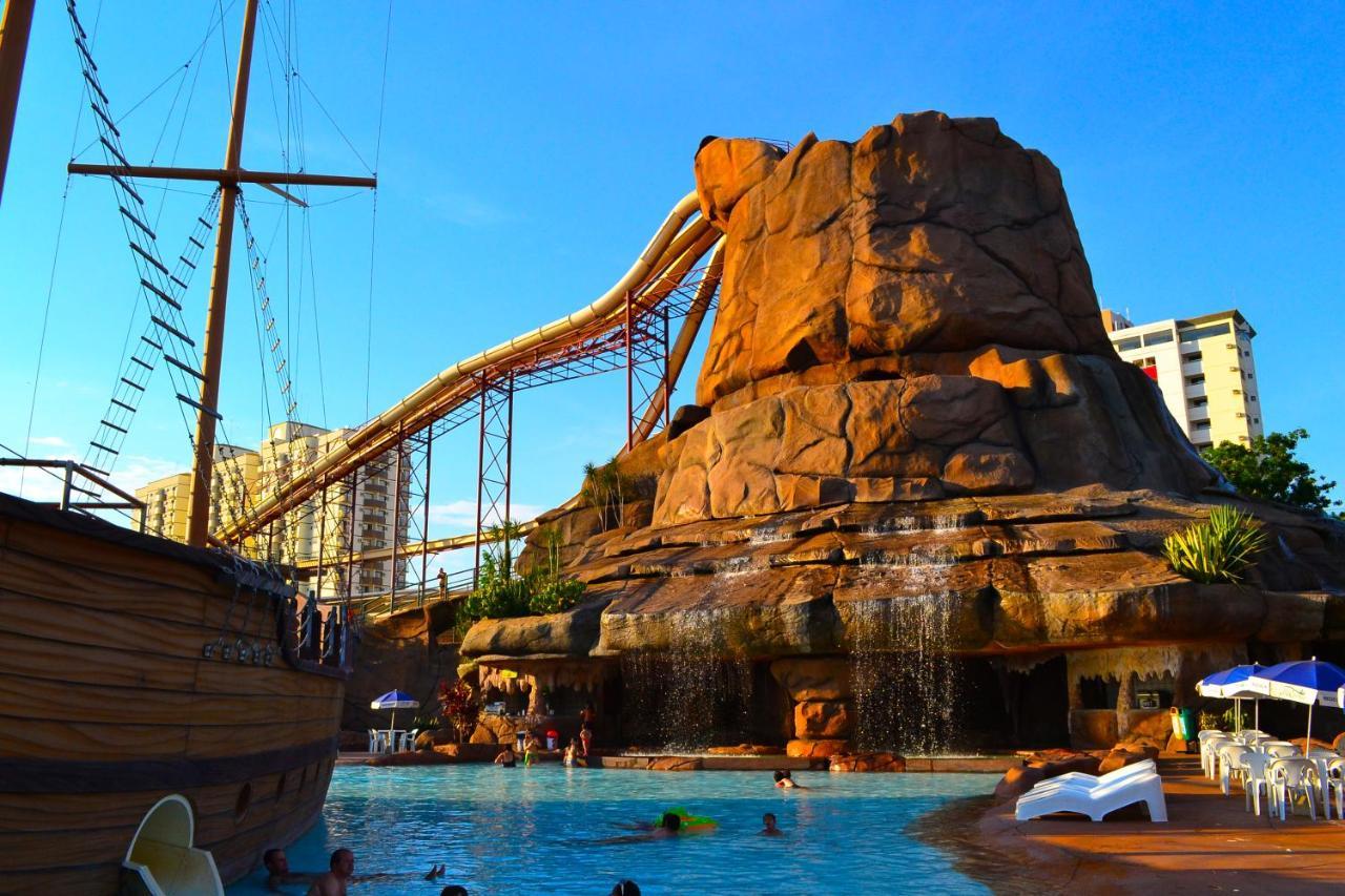 Villas Diroma Com Um Dia No Acqua Park, Splash E Slide Калдас Новас Екстериор снимка