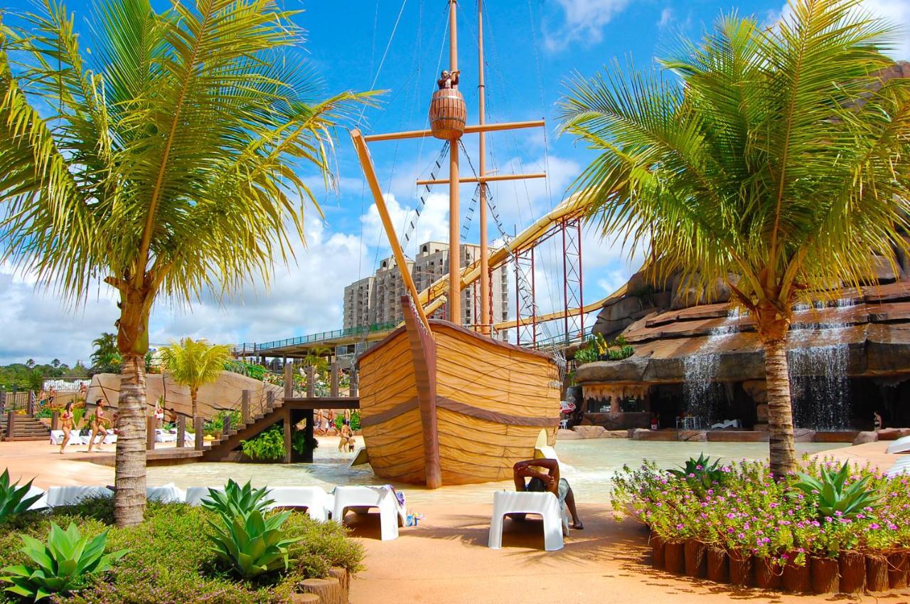 Villas Diroma Com Um Dia No Acqua Park, Splash E Slide Калдас Новас Екстериор снимка