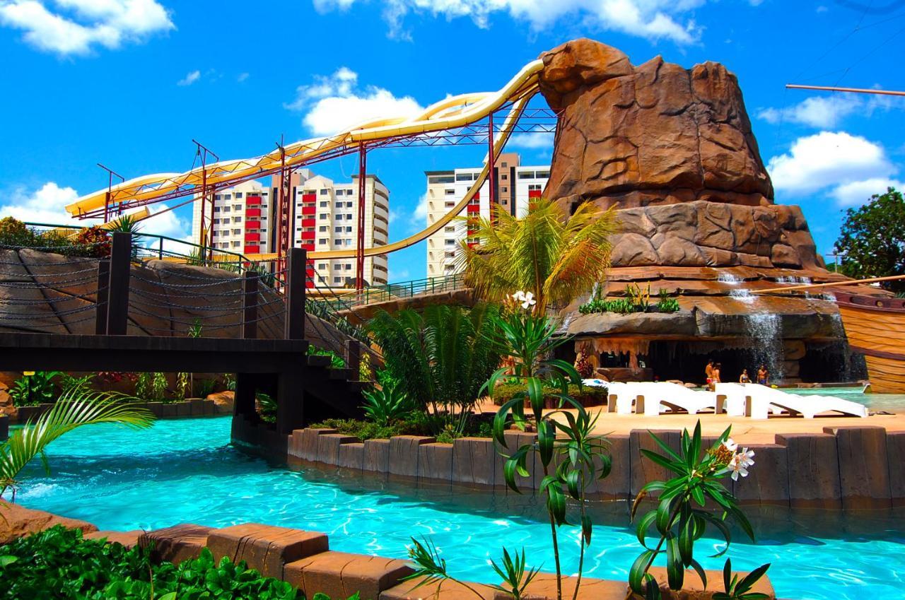 Villas Diroma Com Um Dia No Acqua Park, Splash E Slide Калдас Новас Екстериор снимка