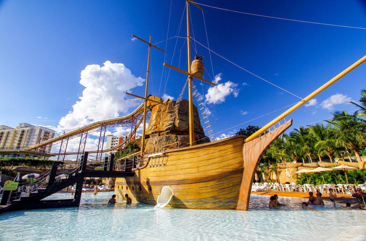 Villas Diroma Com Um Dia No Acqua Park, Splash E Slide Калдас Новас Екстериор снимка