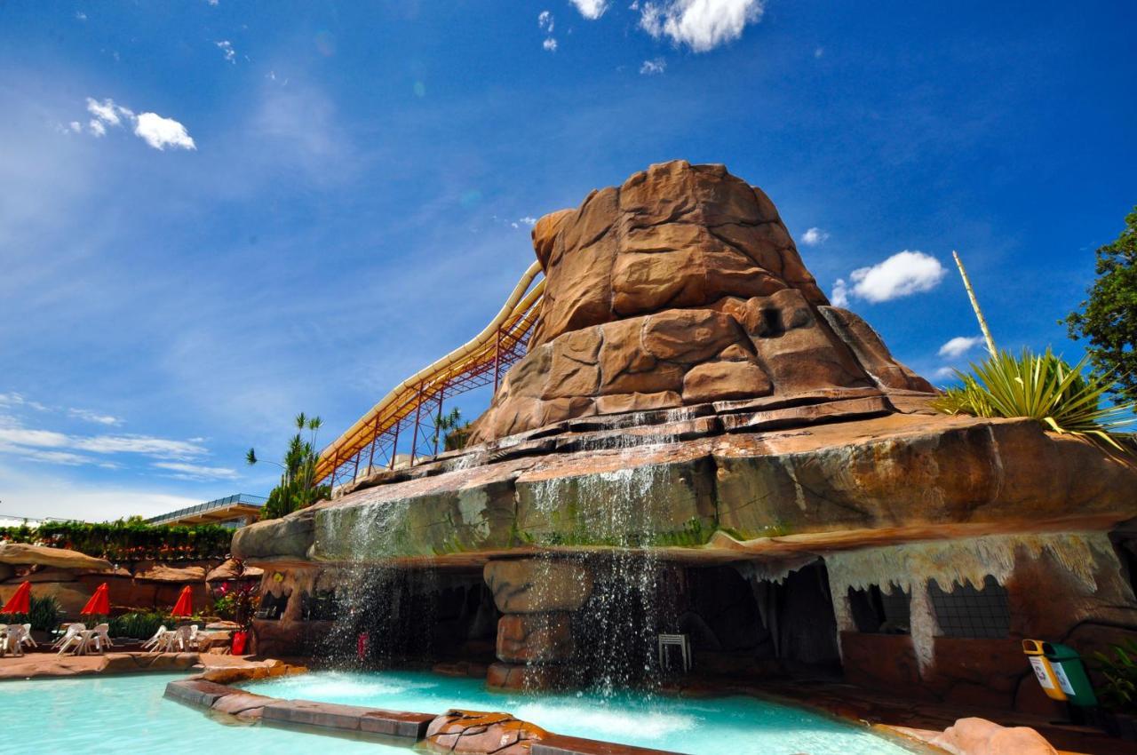 Villas Diroma Com Um Dia No Acqua Park, Splash E Slide Калдас Новас Екстериор снимка